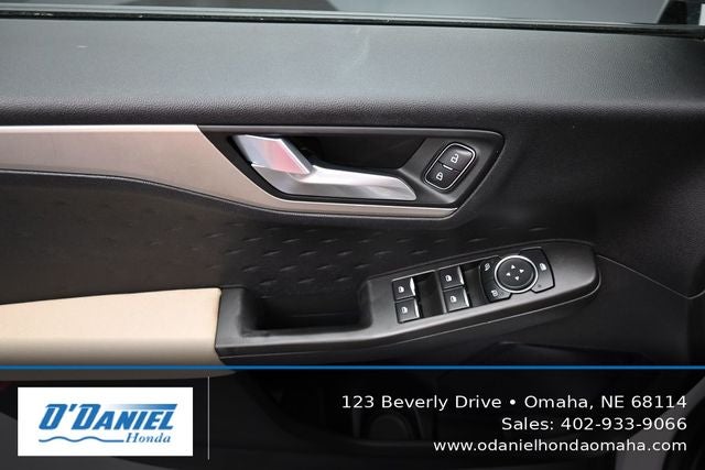 2020 Ford Escape SE