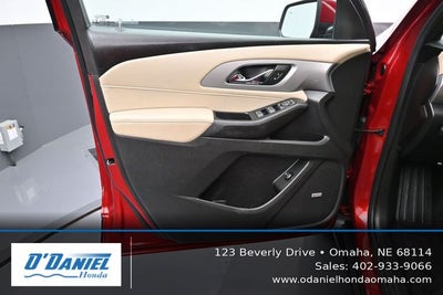 2022 Chevrolet Traverse LT Leather