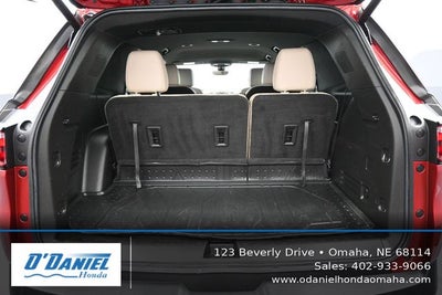2022 Chevrolet Traverse LT Leather