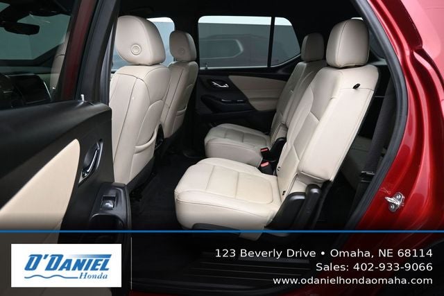 2022 Chevrolet Traverse LT Leather