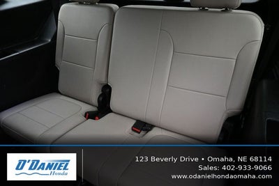 2022 Chevrolet Traverse LT Leather