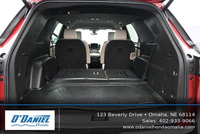 2022 Chevrolet Traverse LT Leather