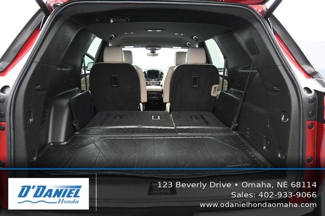 2022 Chevrolet Traverse LT Leather
