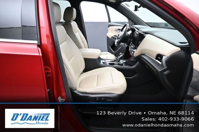 2022 Chevrolet Traverse LT Leather
