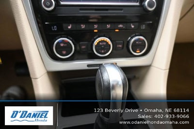 2012 Volkswagen Passat 2.5 SE