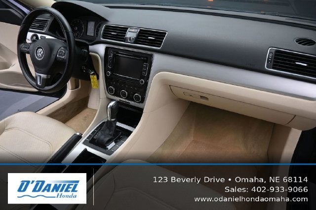 2012 Volkswagen Passat 2.5 SE