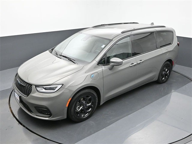 2021 Chrysler Pacifica Hybrid Touring L