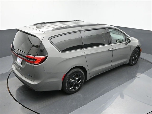 2021 Chrysler Pacifica Hybrid Touring L