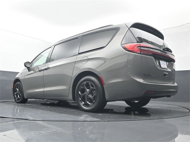 2021 Chrysler Pacifica Hybrid Touring L
