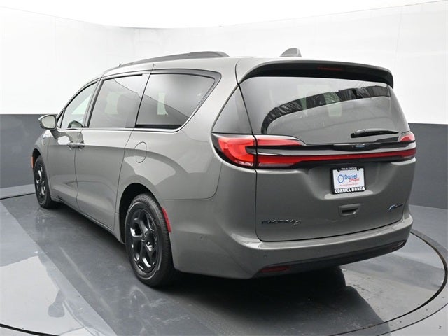2021 Chrysler Pacifica Hybrid Touring L