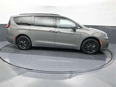 2021 Chrysler Pacifica Hybrid Touring L