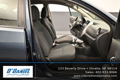 2015 Nissan Versa 1.6 SV