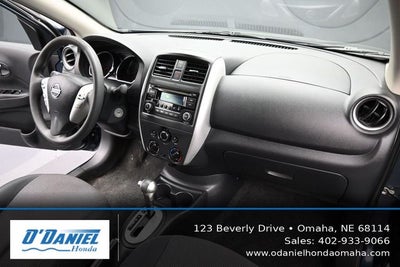 2015 Nissan Versa 1.6 SV