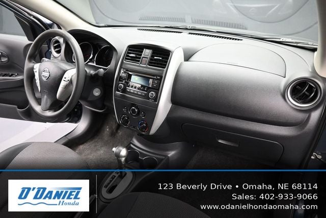2015 Nissan Versa 1.6 SV