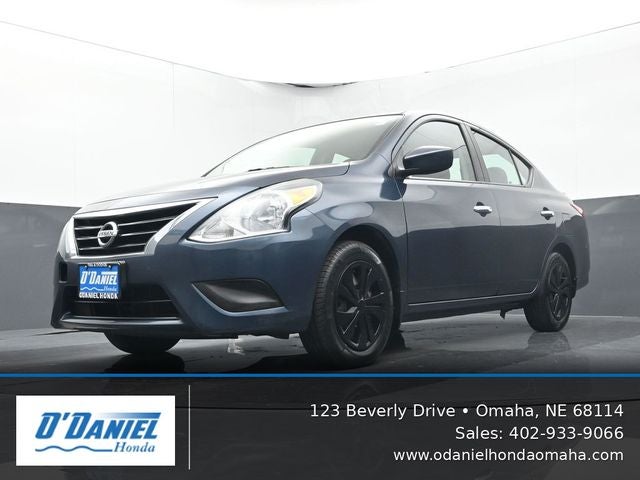 2015 Nissan Versa 1.6 SV