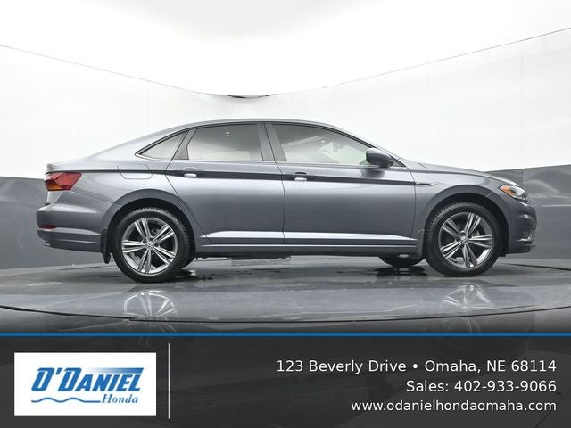2019 Volkswagen Jetta R-Line
