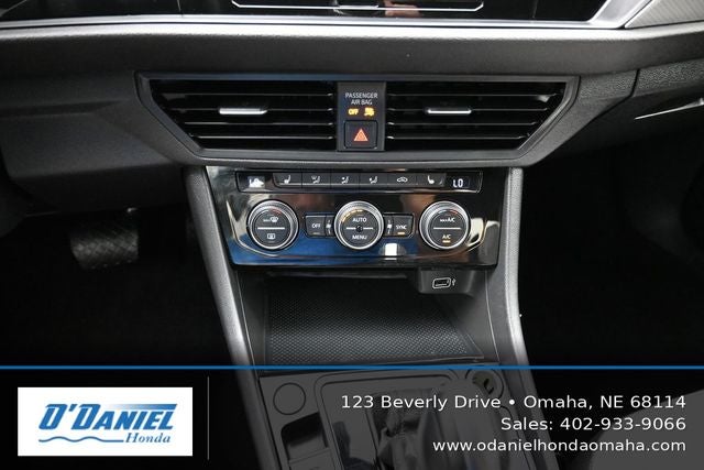 2019 Volkswagen Jetta R-Line