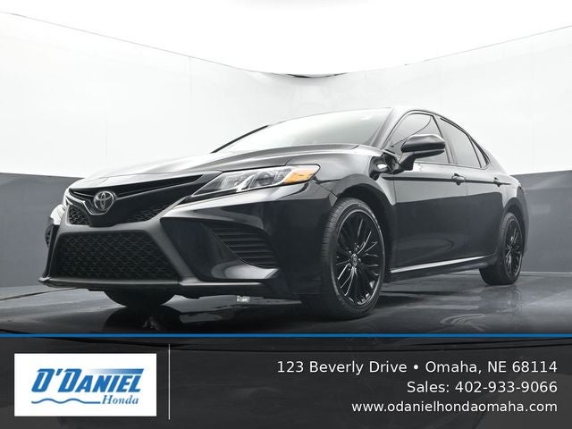2020 Toyota Camry SE Nightshade