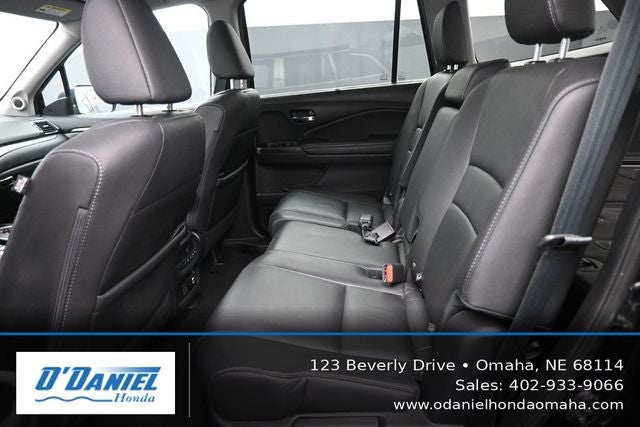 2020 Honda Pilot EX-L w/Navigation and Rear Entertainment System