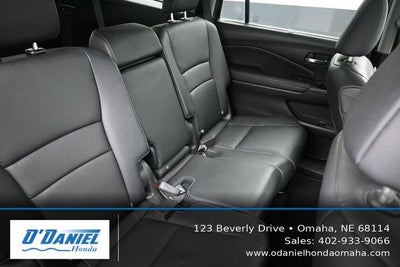 2020 Honda Pilot EX-L w/Navigation and Rear Entertainment System