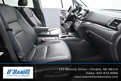 2020 Honda Pilot EX-L w/Navigation and Rear Entertainment System