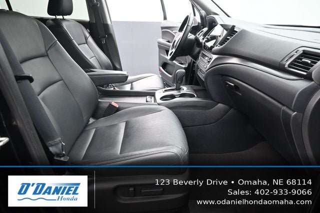 2020 Honda Pilot EX-L w/Navigation and Rear Entertainment System