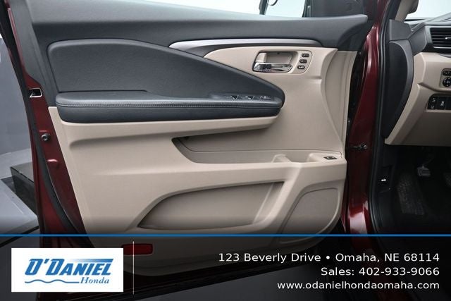 2019 Honda Pilot EX-L w/Navigation and Rear Entertainment System