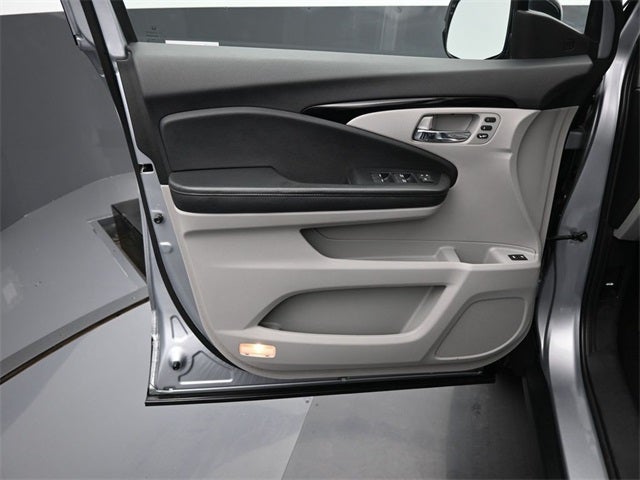 2021 Honda Pilot Touring 8 Passenger