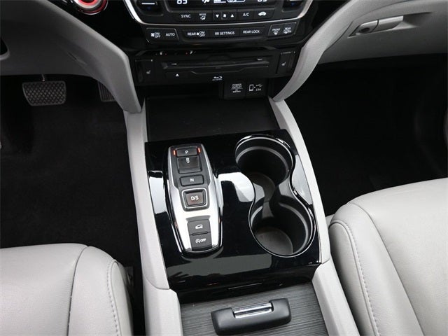 2021 Honda Pilot Touring 8 Passenger