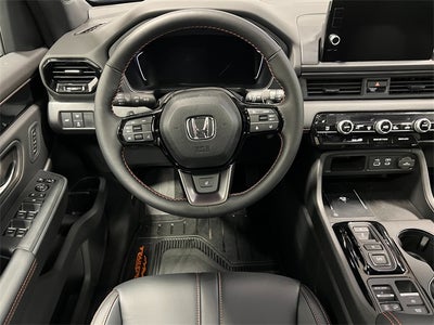 2025 Honda Pilot TrailSport w/ Function Package