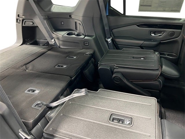 2025 Honda Pilot TrailSport w/ Function Package