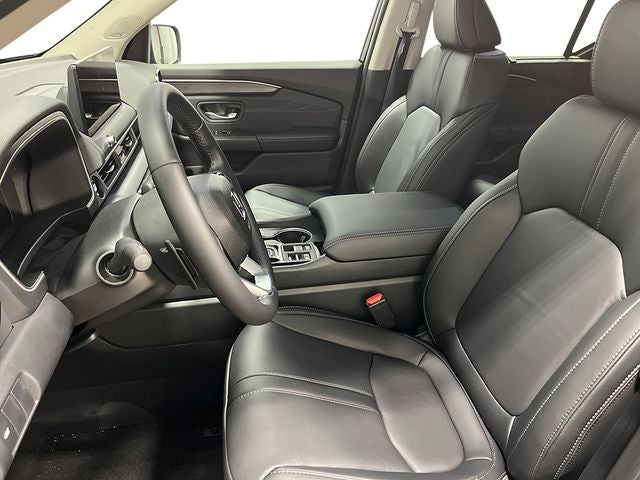 2026 Honda Pilot Touring w/Adventure Package