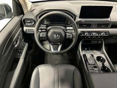 2026 Honda Pilot Touring w/Adventure Package