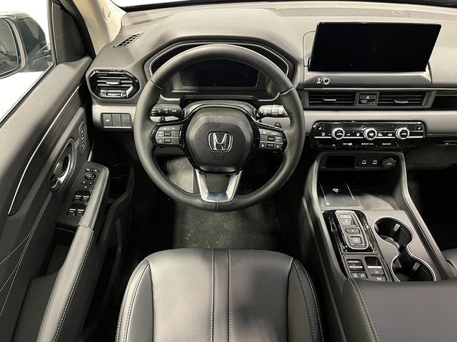 2026 Honda Pilot Touring w/Adventure Package