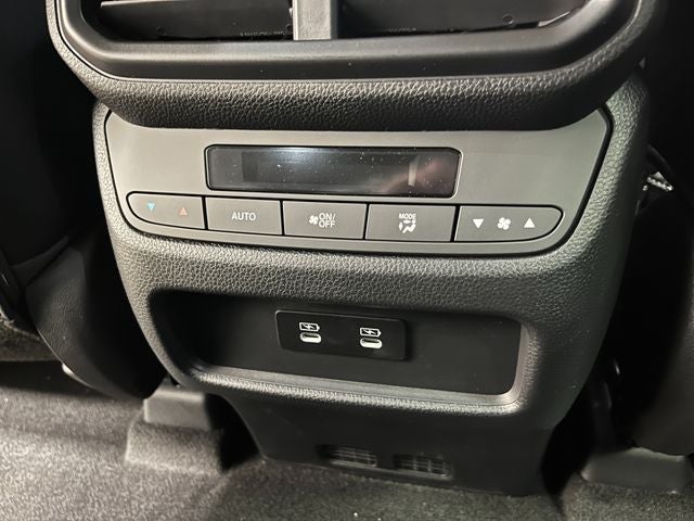 2026 Honda Pilot Touring w/Adventure Package