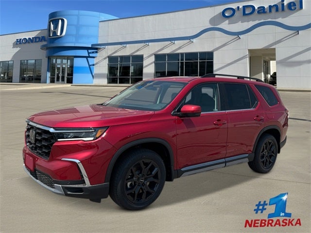 2025 Honda Pilot Touring+ w/ Lower Door Trim