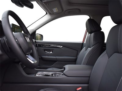 2025 Honda Pilot Touring+ w/ Lower Door Trim