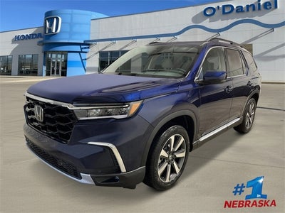 2025 Honda Pilot Touring w/ Tow Package