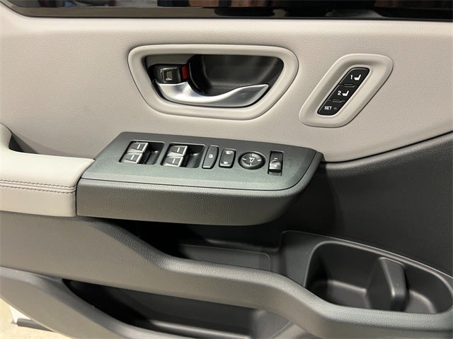 2025 Honda Pilot Touring w/ Tow Package