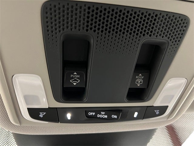 2025 Honda Pilot Touring w/ Tow Package