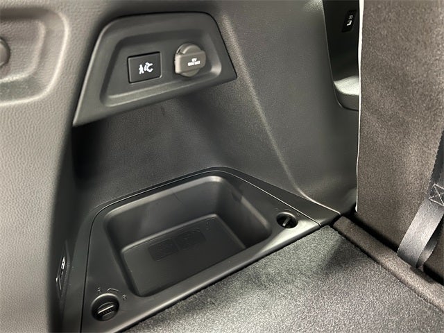 2025 Honda Pilot Touring w/ Tow Package