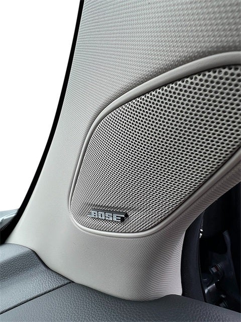 2025 Honda Pilot Touring w/ Tow Package