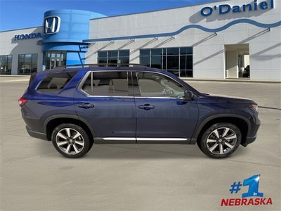 2025 Honda Pilot Touring w/ Tow Package