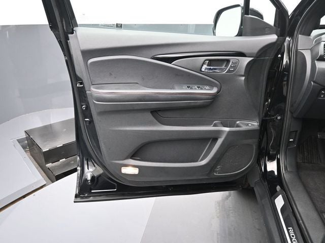 2025 Honda Ridgeline Black Edition