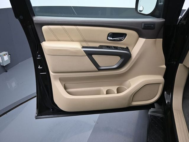 2015 Nissan Armada Platinum