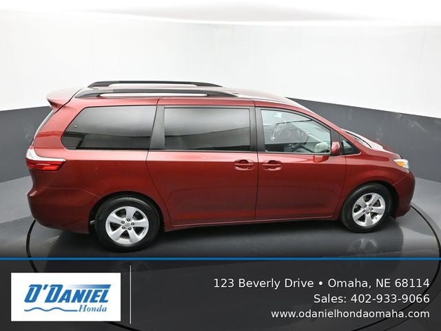 2017 Toyota Sienna LE 8 Passenger