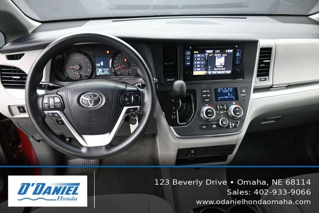 2017 Toyota Sienna LE 8 Passenger