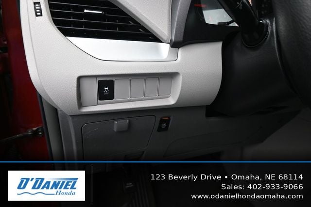 2017 Toyota Sienna LE 8 Passenger