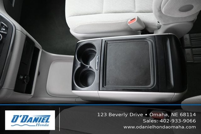 2017 Toyota Sienna LE 8 Passenger
