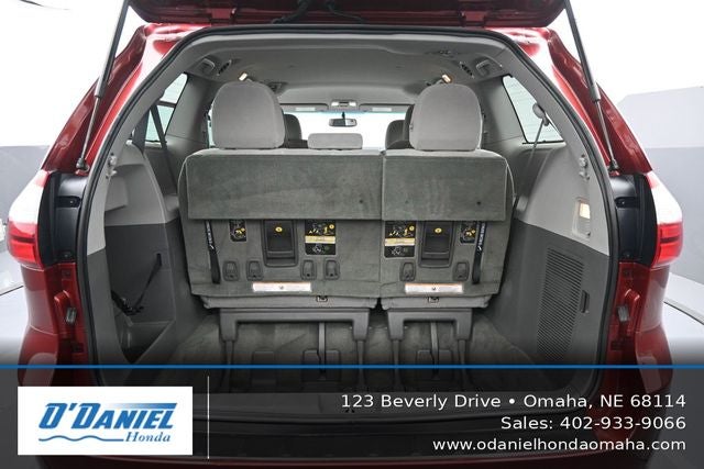 2017 Toyota Sienna LE 8 Passenger